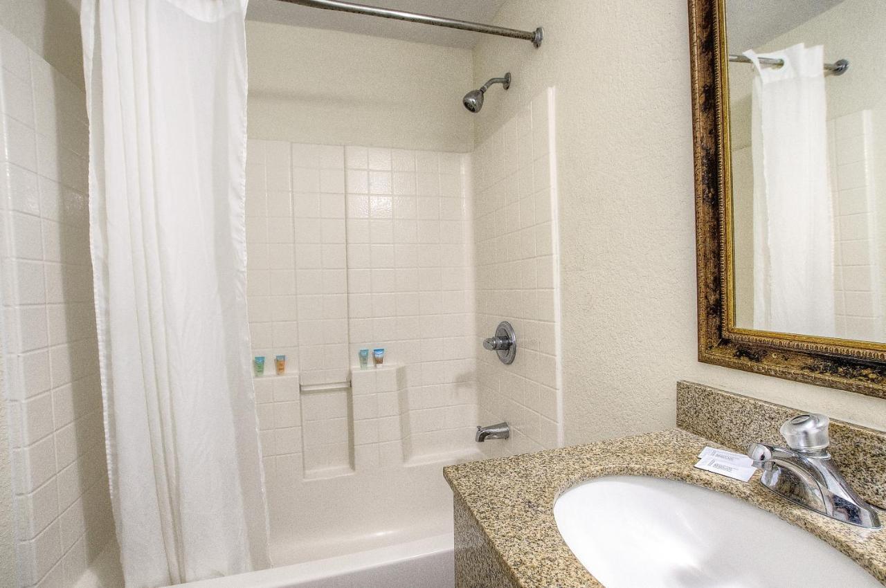 La Bella Oceanfront Inn - Daytona Daytona Beach Ngoại thất bức ảnh